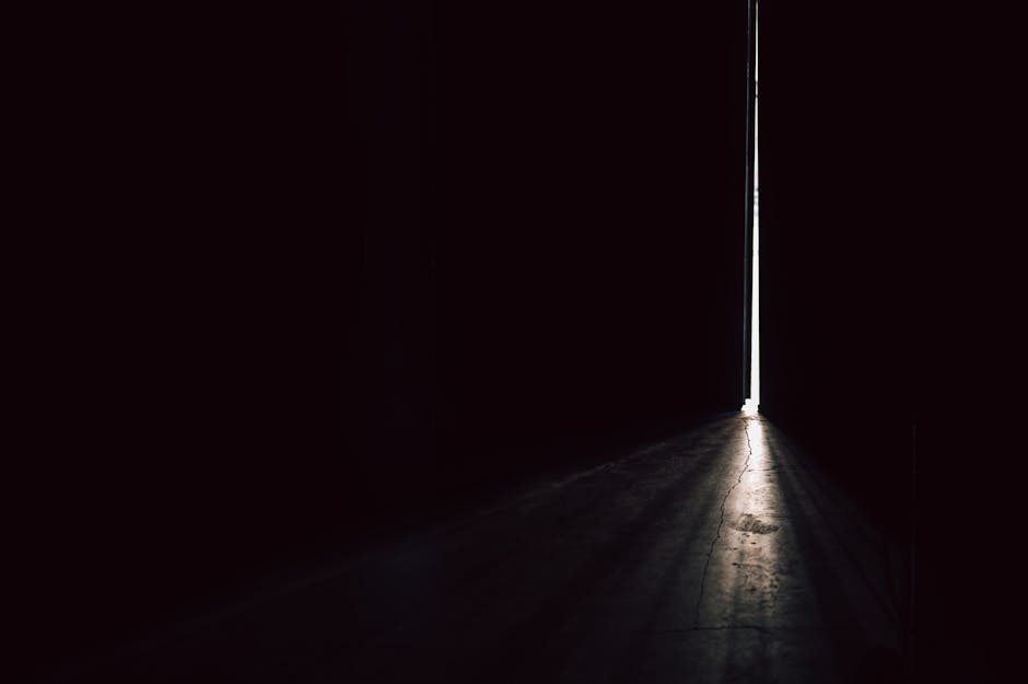 El problema del bien y el mal: La relación de Dios con la maldad.